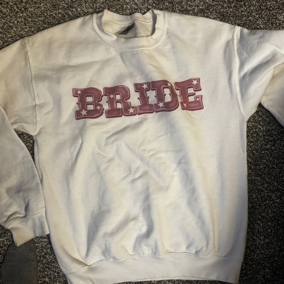Gildan Tops - WHITE BRIDE CREWNECK